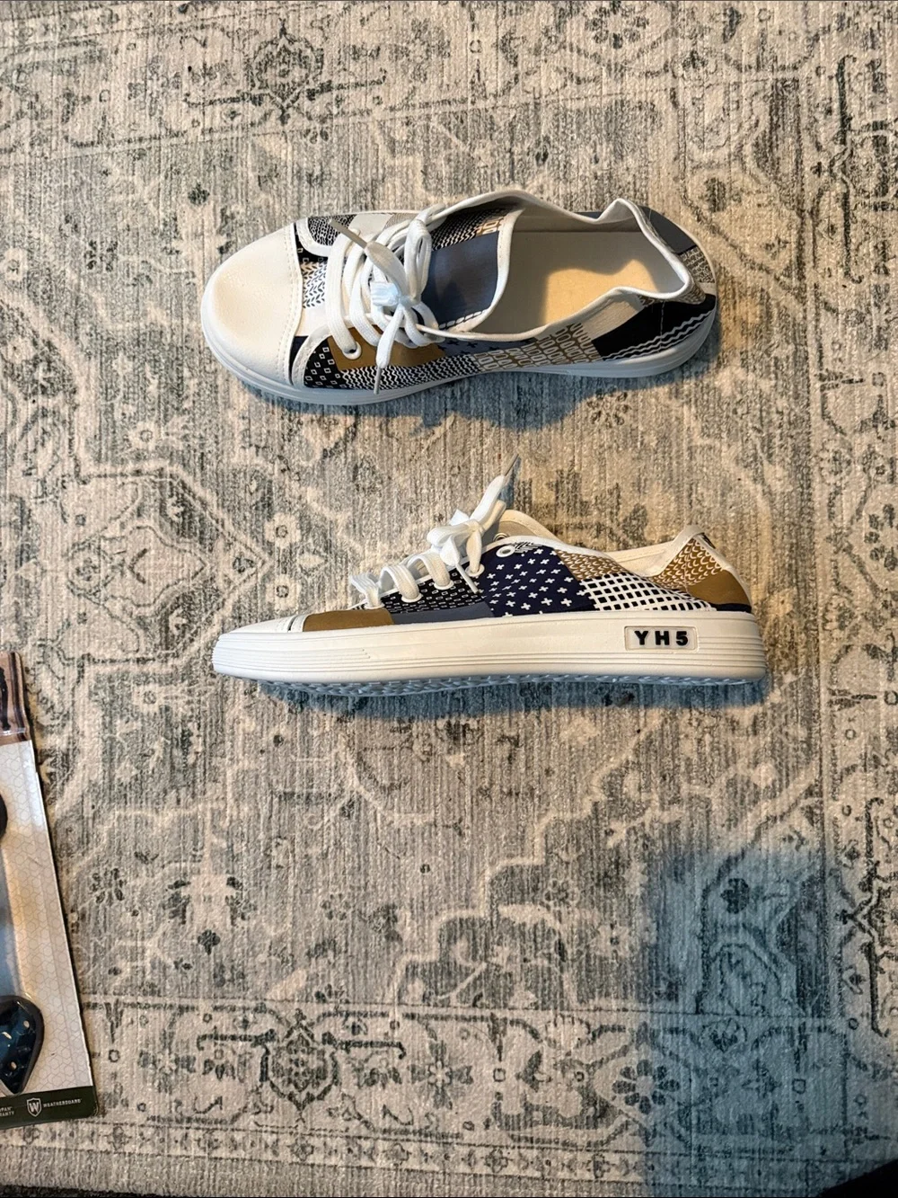 Kids Low-Top Sneakers in Navy, White & Gold